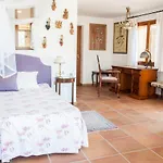 El Almendral 4*