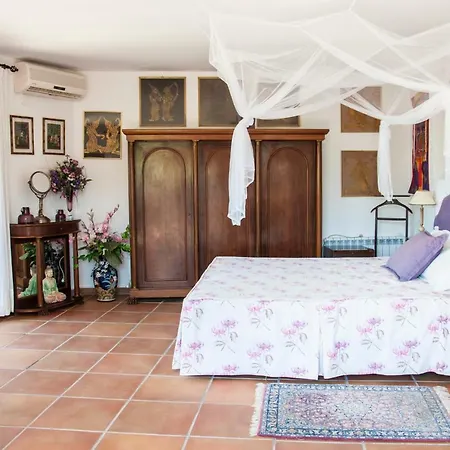 El Almendral Hotel 4*